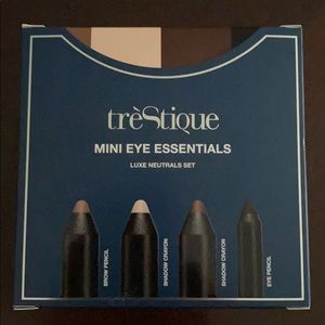 trèStique Mini Eye Essentials